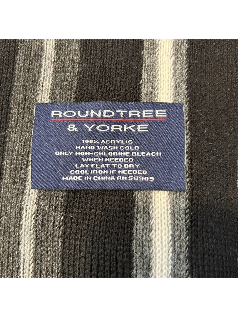 Roundtree & York Men’s Scarves (3)